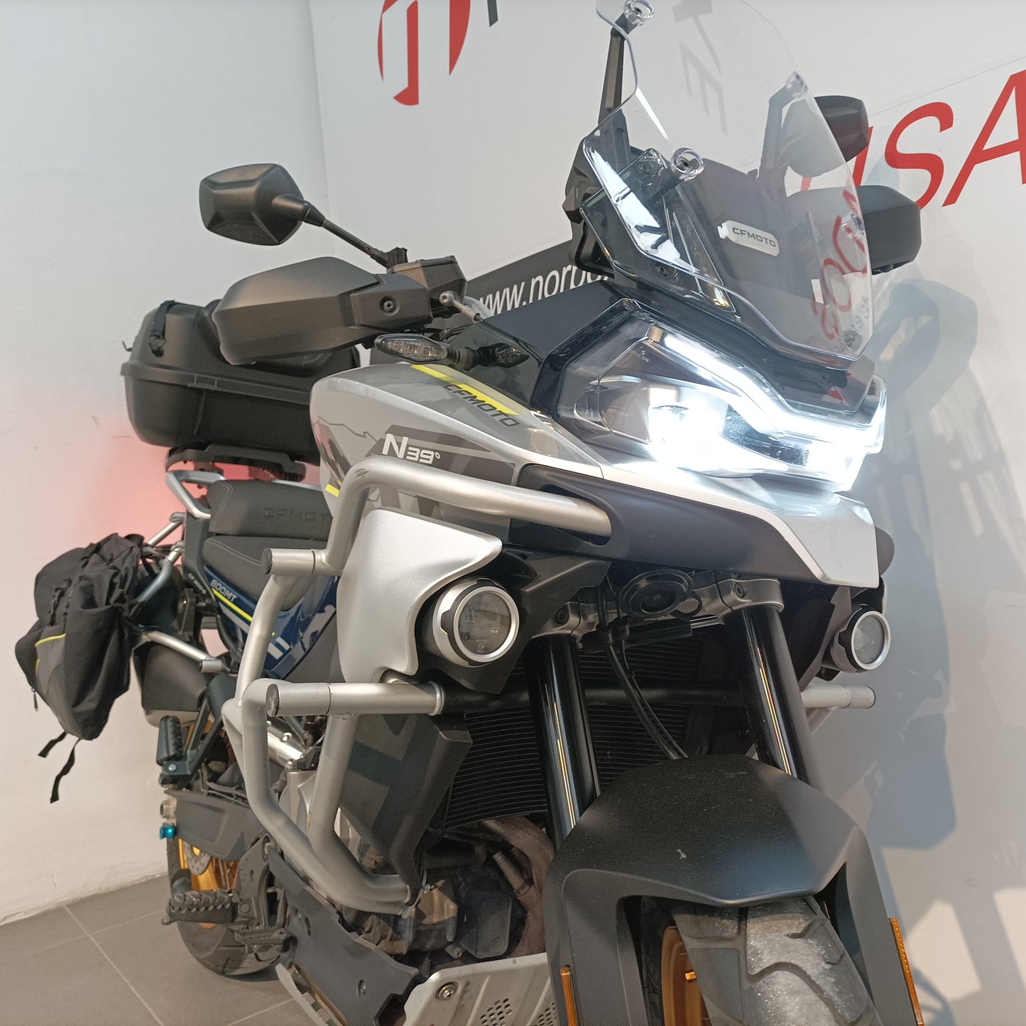 CFMOTO MT 800 Touring