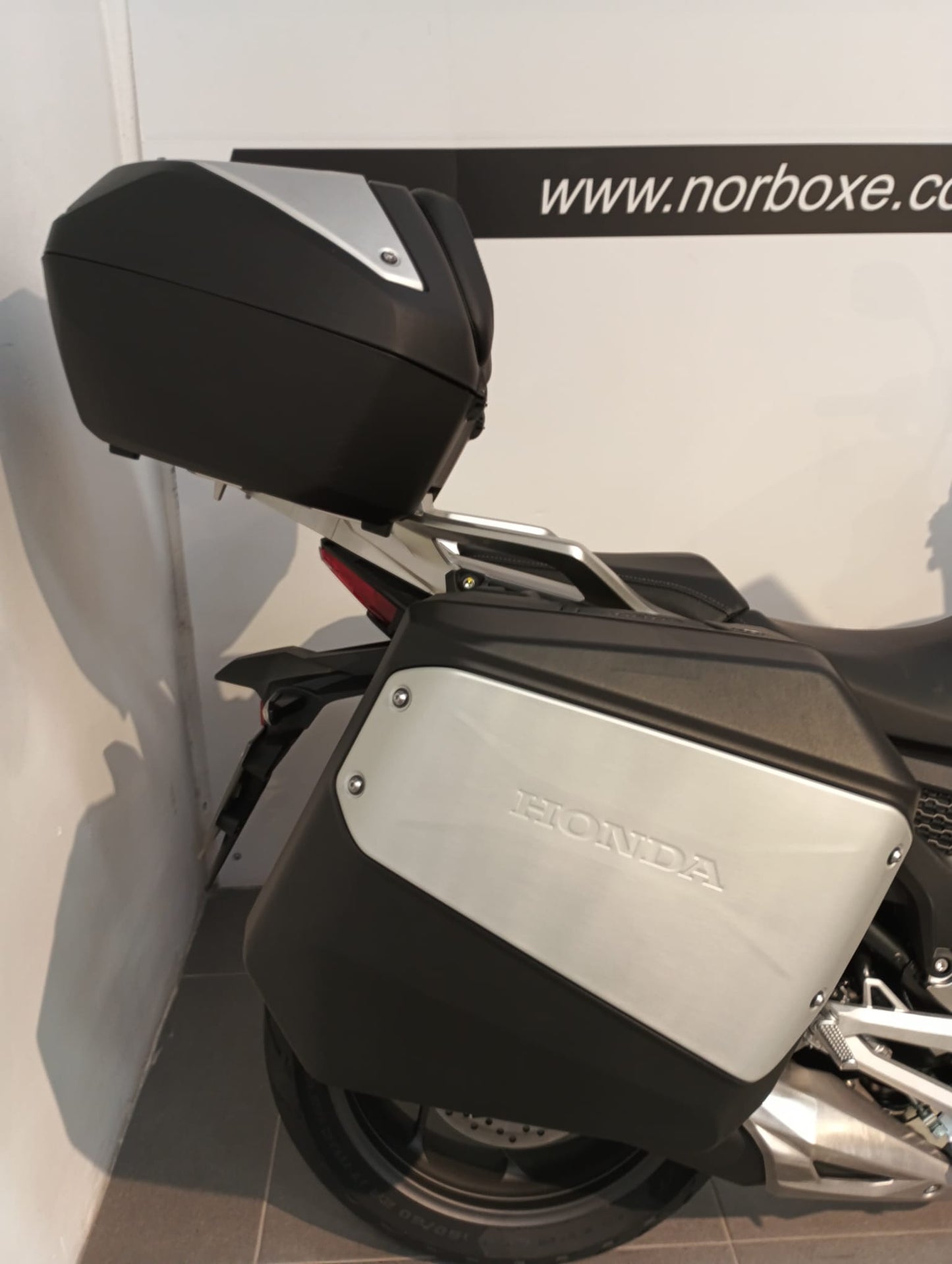 Honda NC750X (295 KMS )