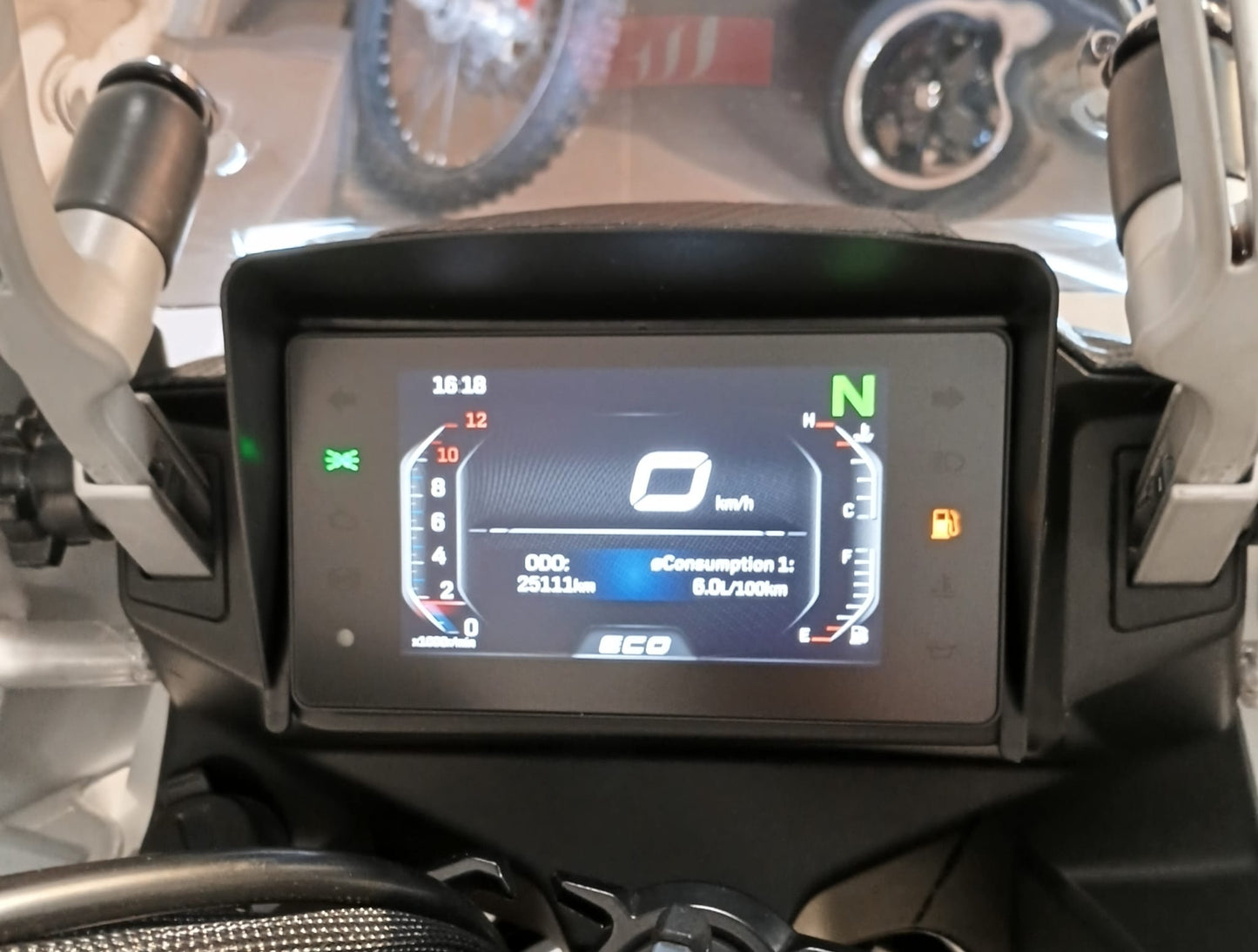 CFMOTO 650 MT