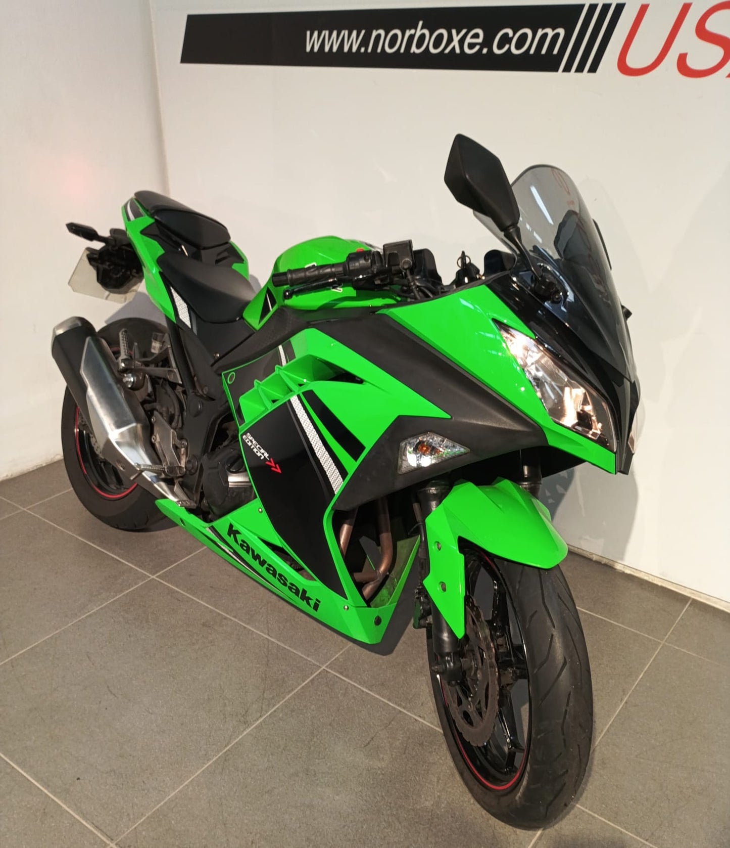 Kawasaki NINJA 300