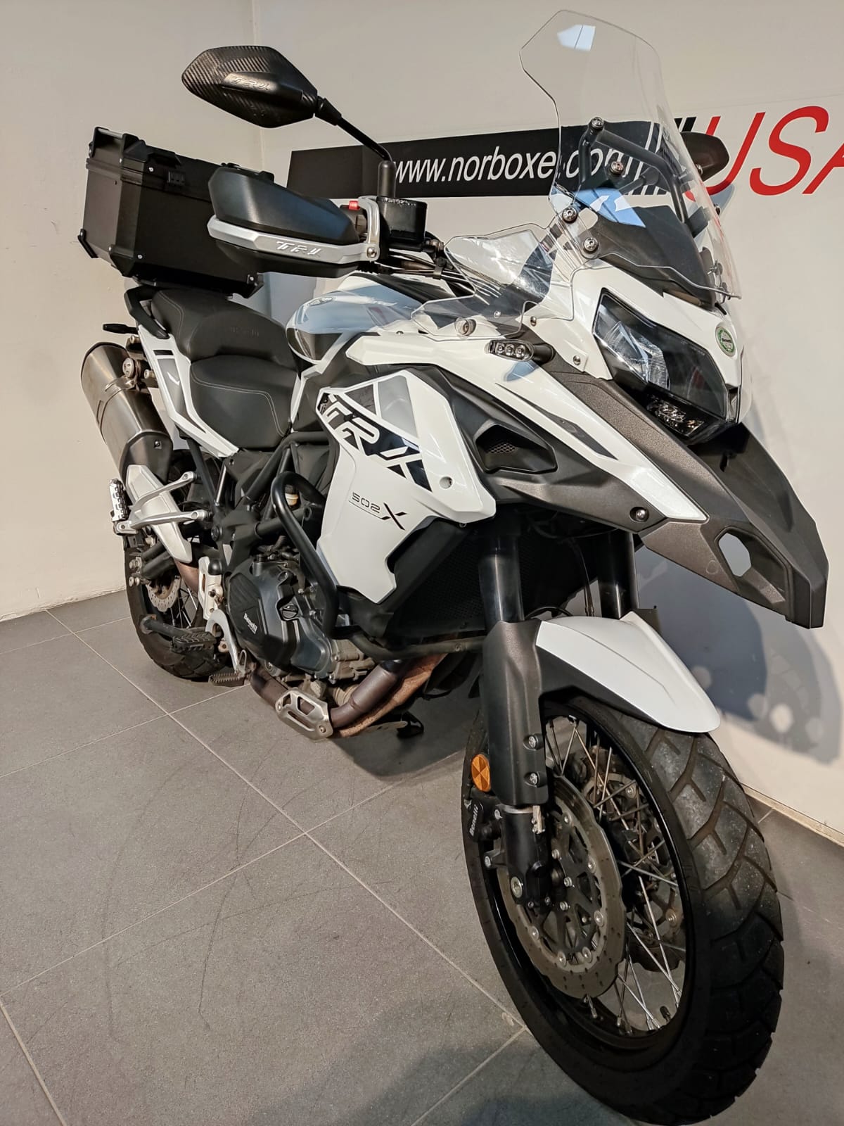 BENELLI TRK 502X - Motoboxe