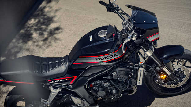 CB1000F 2026