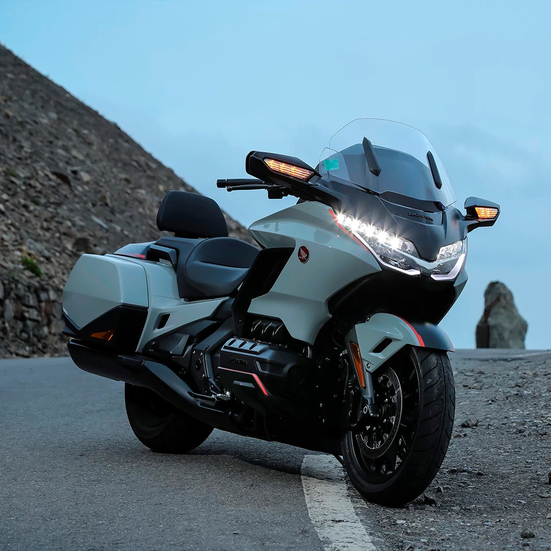 GL1800 Gold Wing - Motoboxe