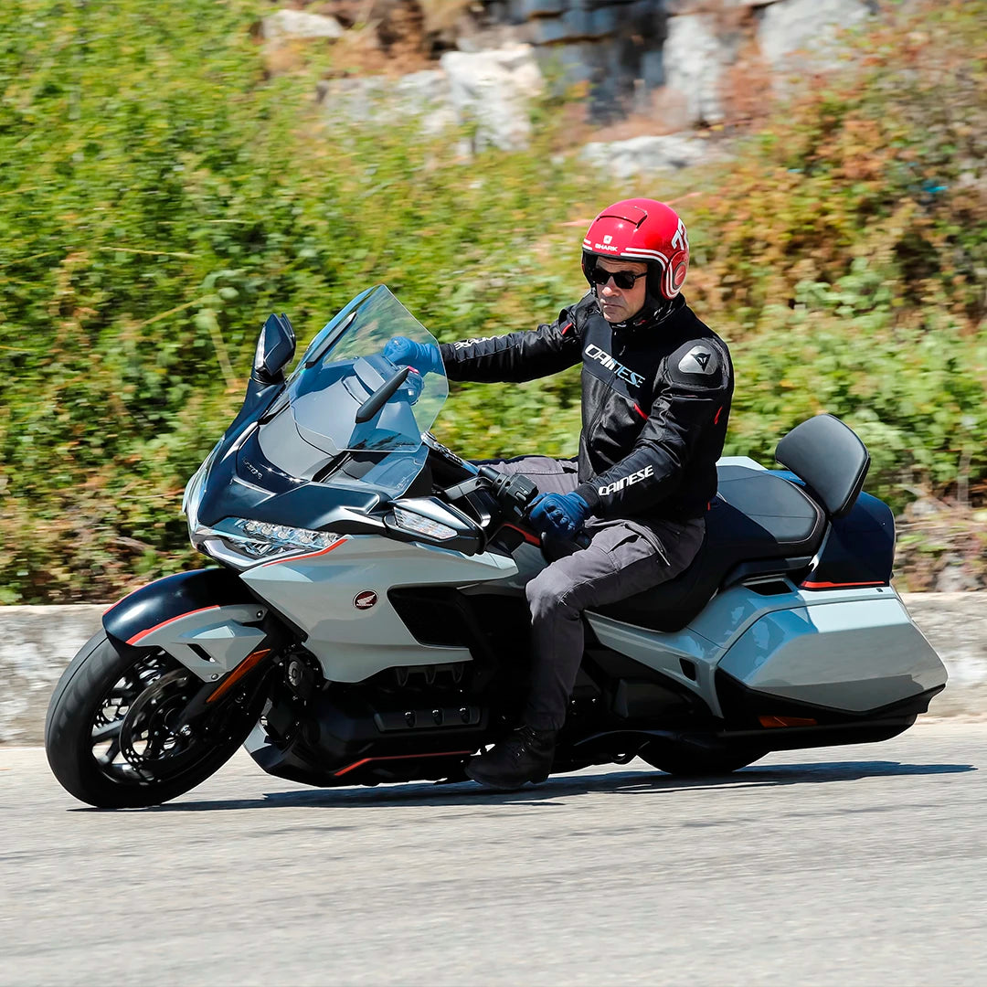 GL1800 Gold Wing - Motoboxe
