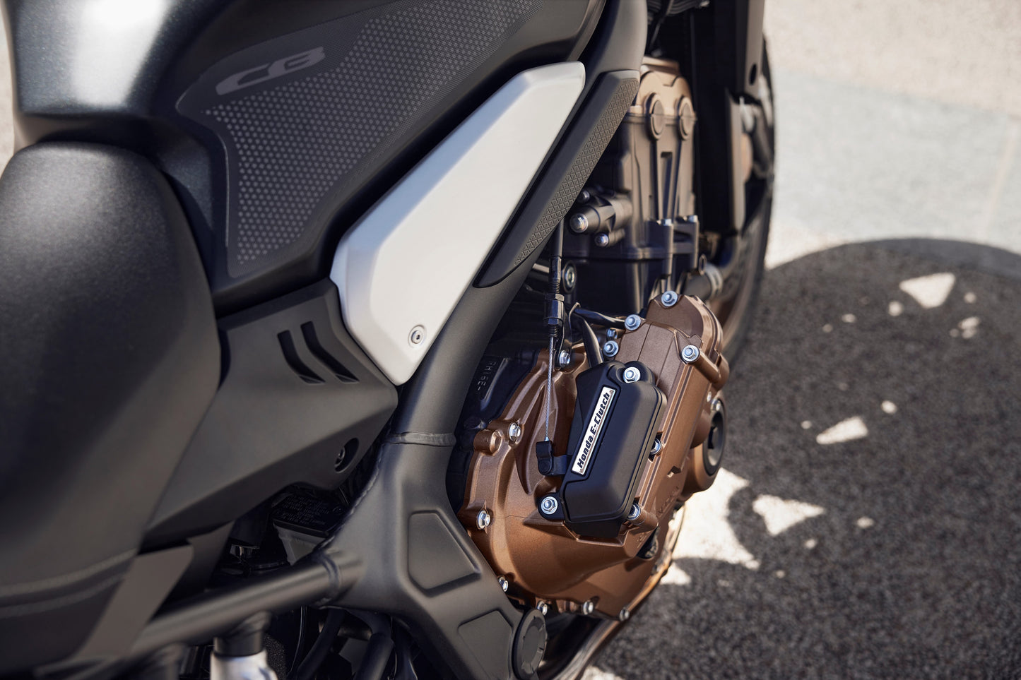 CB650R E-Clutch - Motoboxe