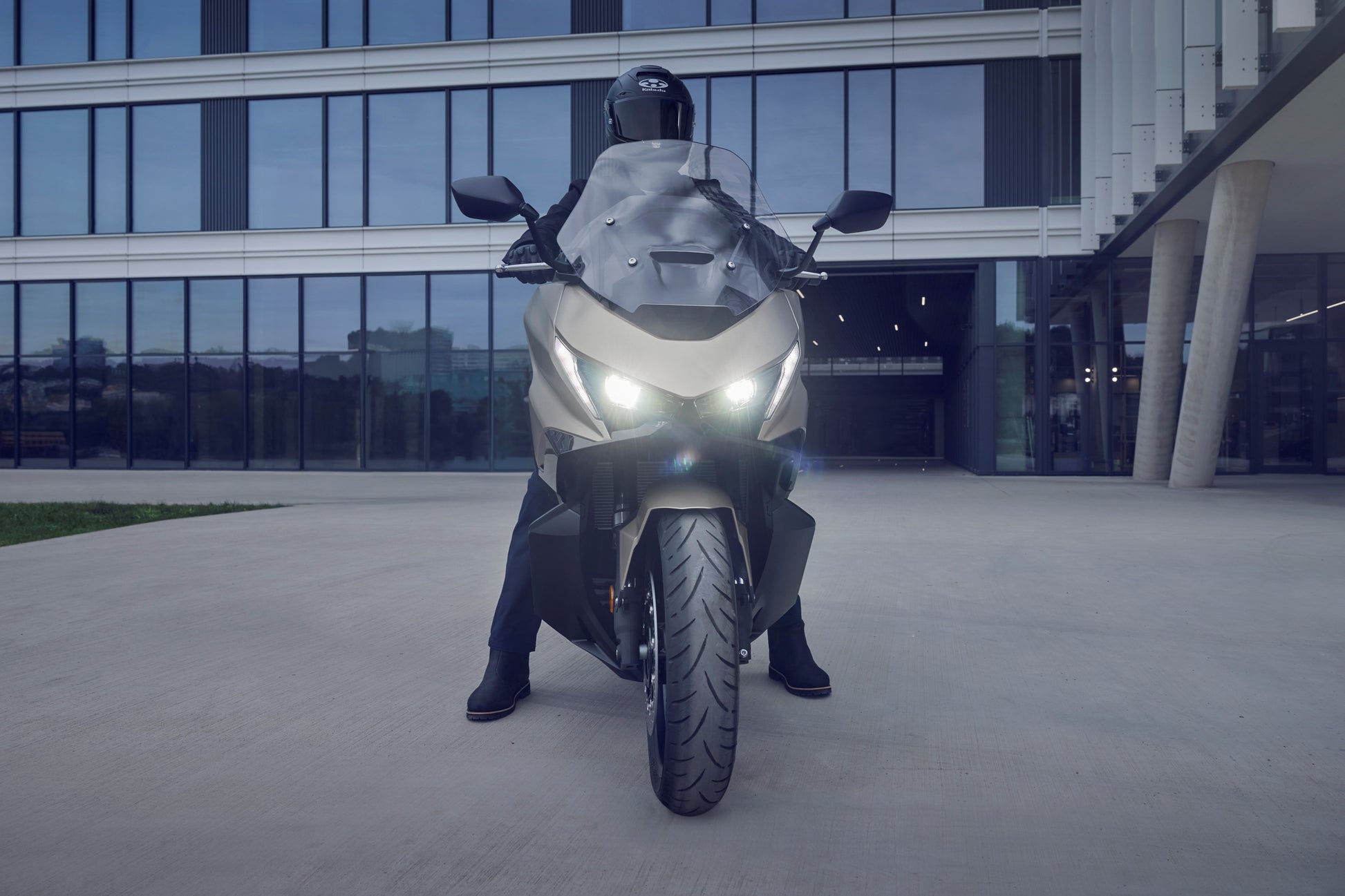 Forza 750 - Motoboxe