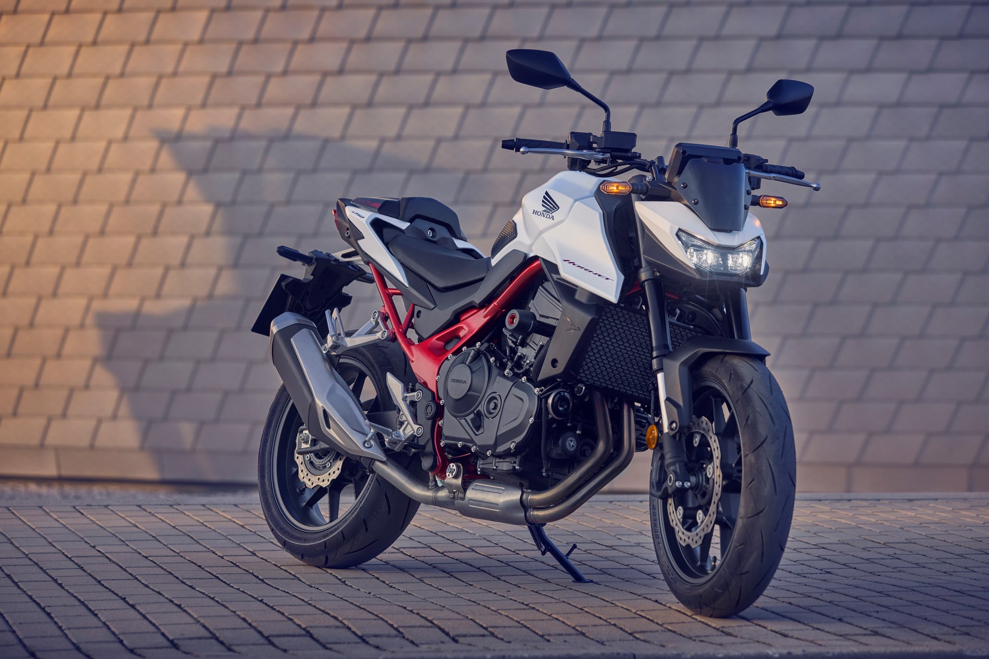 CB750 Hornet - Novo Modelo - Motoboxe