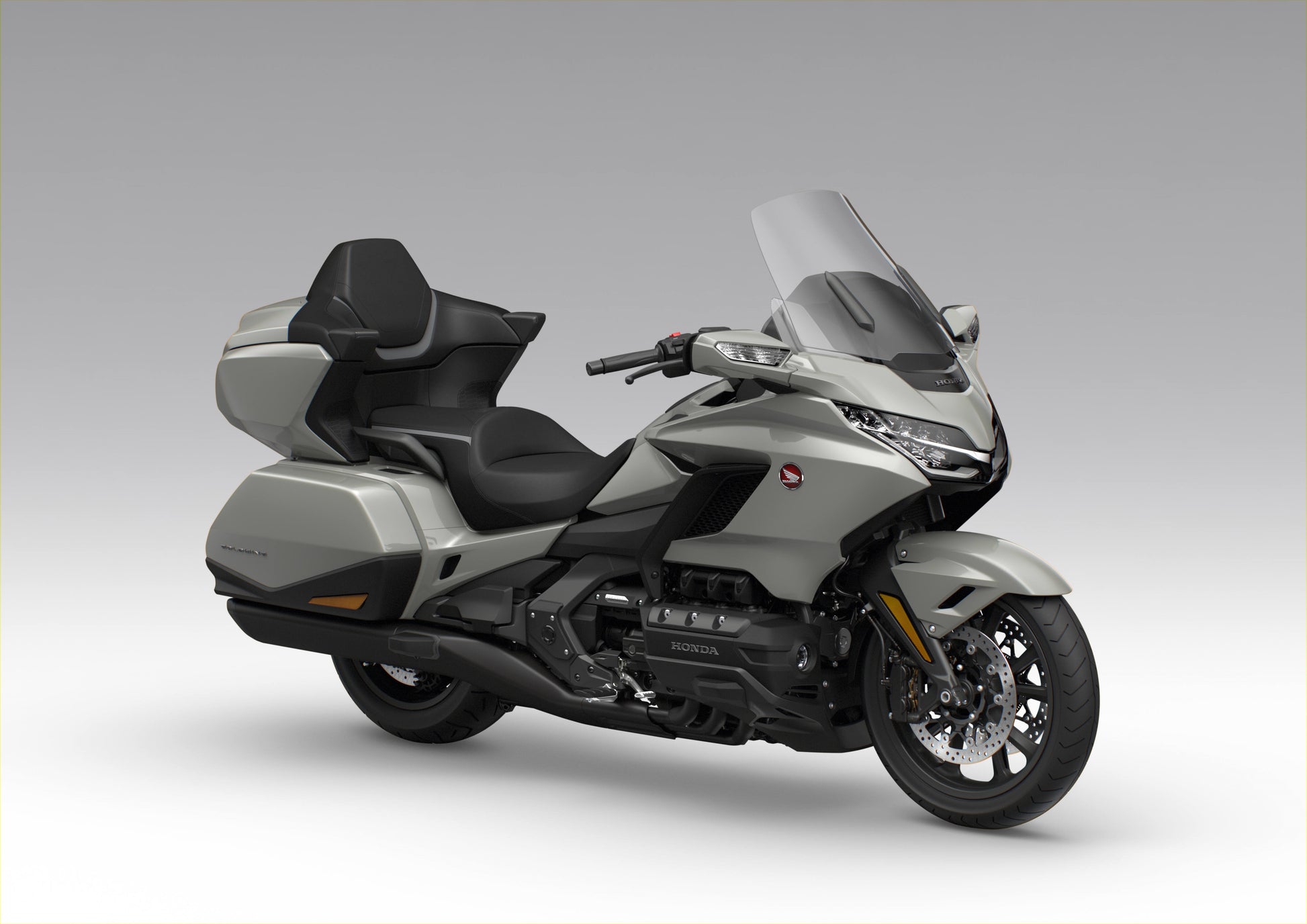 GL1800 Gold Wing Tour 2026 - Motoboxe