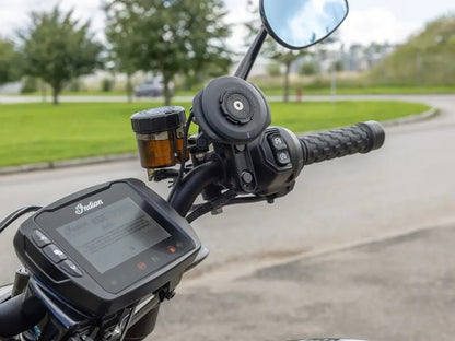 Suporte para smartphone QUAD LOCK para bomba de travão/embraiagem - Motoboxe