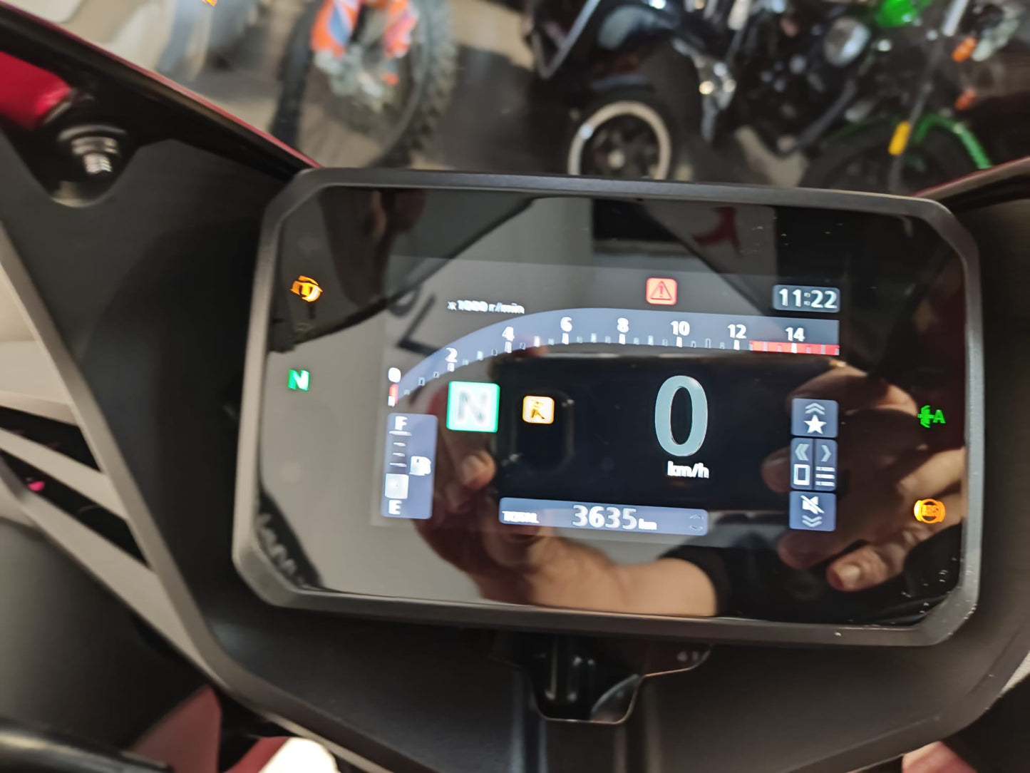 HONDA CBR 650 R E-CLUTCH