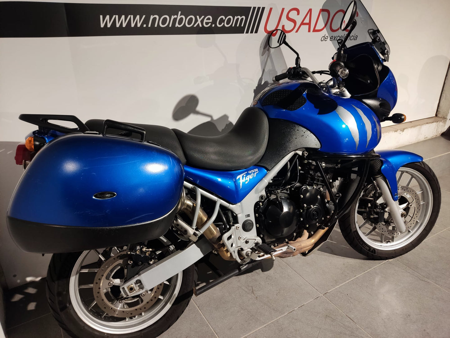 Triumph Tiger TIGER 900