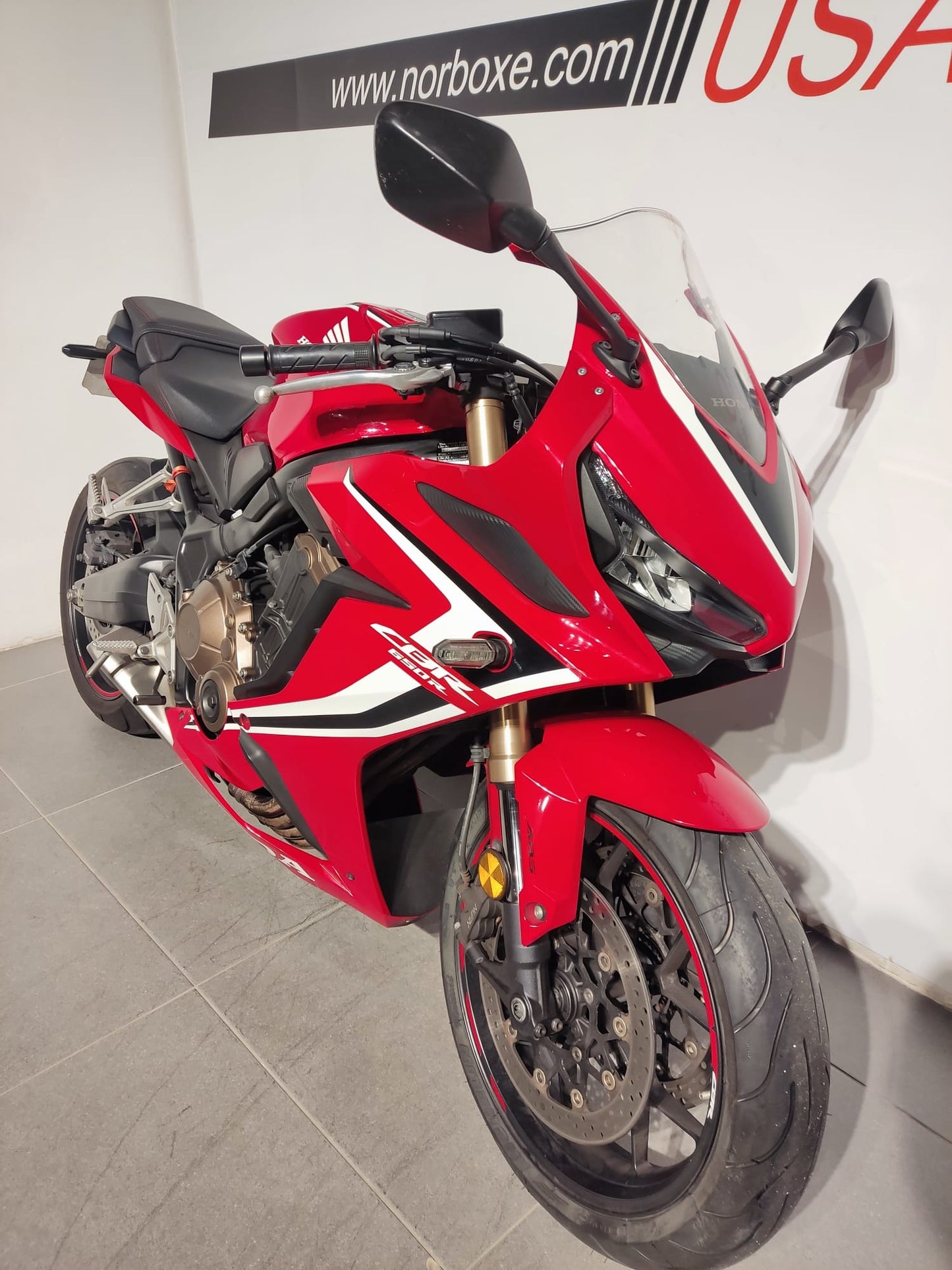 HONDA CBR 650 R