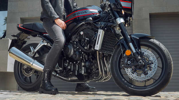 CB1000F 2026