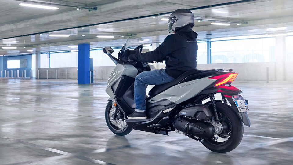 Forza 125 - Motoboxe