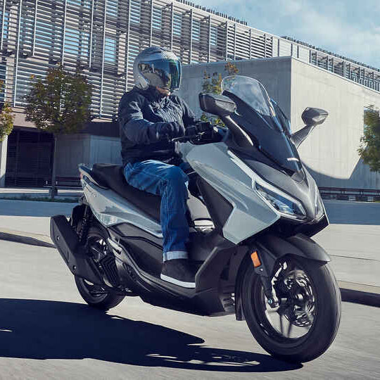 Forza 125 - Motoboxe